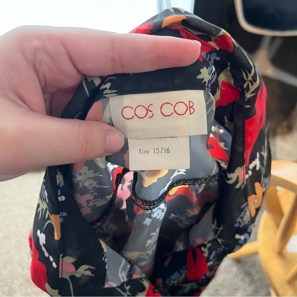 Vintage Retro Floral Button up Blouse Women’s Modern Size Medium/Large (AS IS) - Picture 8 of 10